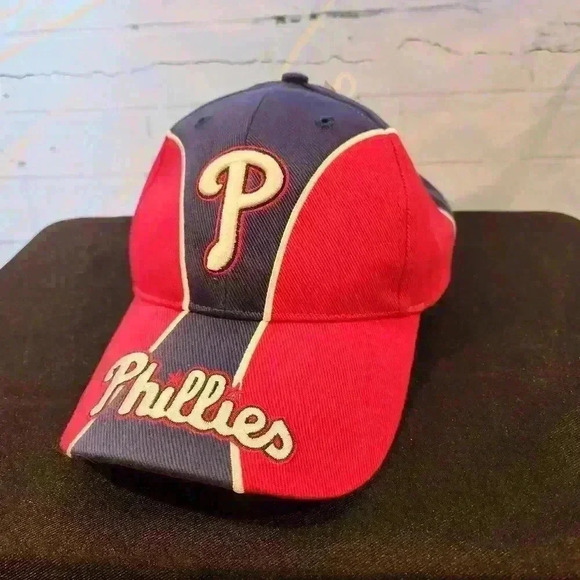 Posh Phillies Cap - Picture 1 of 4